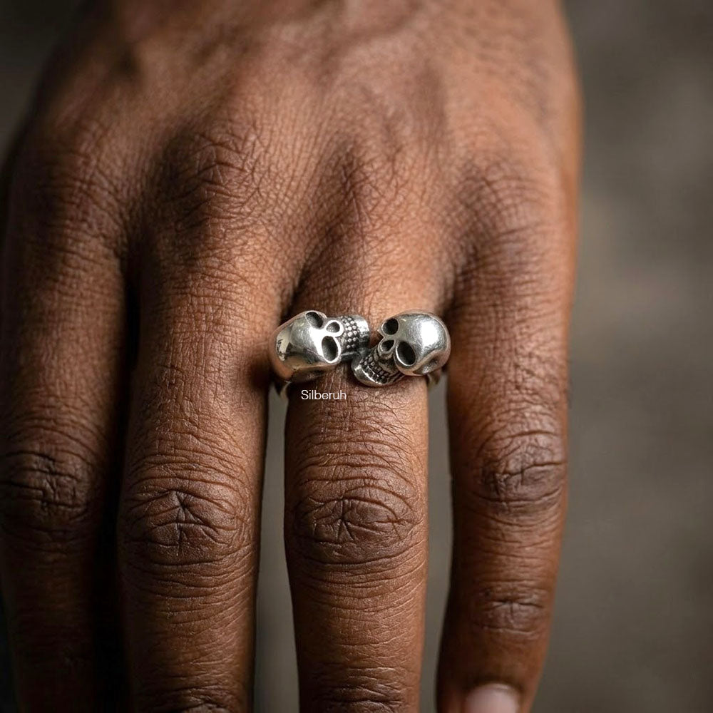 希少!! ヴィンテージ Stearing Silver Skull Ring Dark Crack Sterling