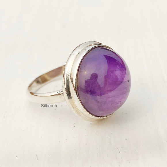 Buy Amethyst Solid Crystal Ring, Amethyst Band Ring, Gemstone Ring, Pisces  Gift for Her, a Crystal Promise Ring for Men and for Women Online in India  - Etsy