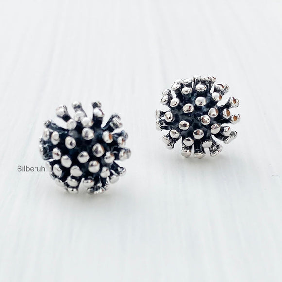 Flower Pollen Silver Stud