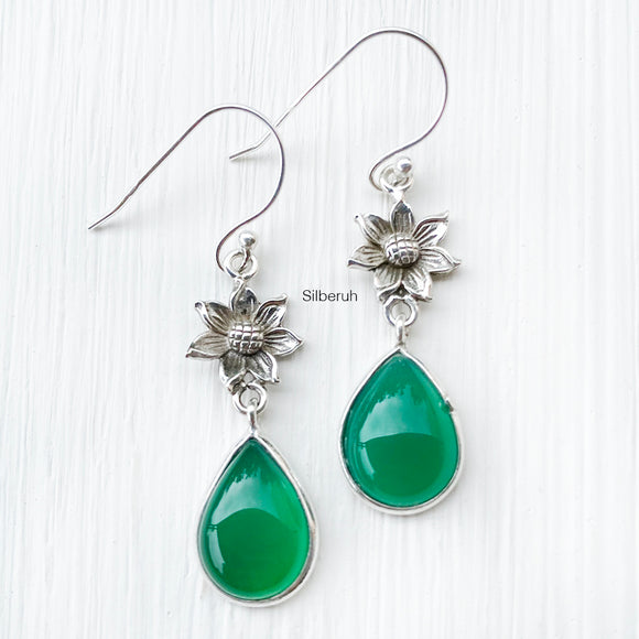 Green Onyx Flower Silver Earring