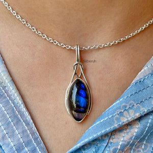 Labradorite Knot Silver Pendant