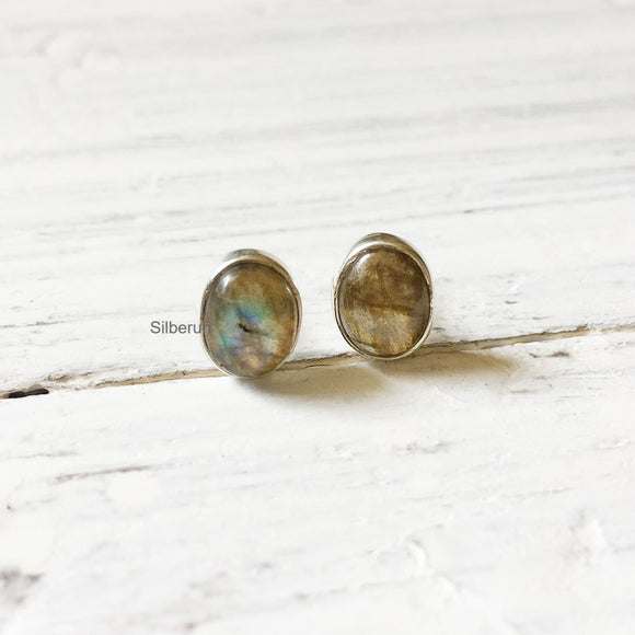 Labradorite Oval Silver Stud