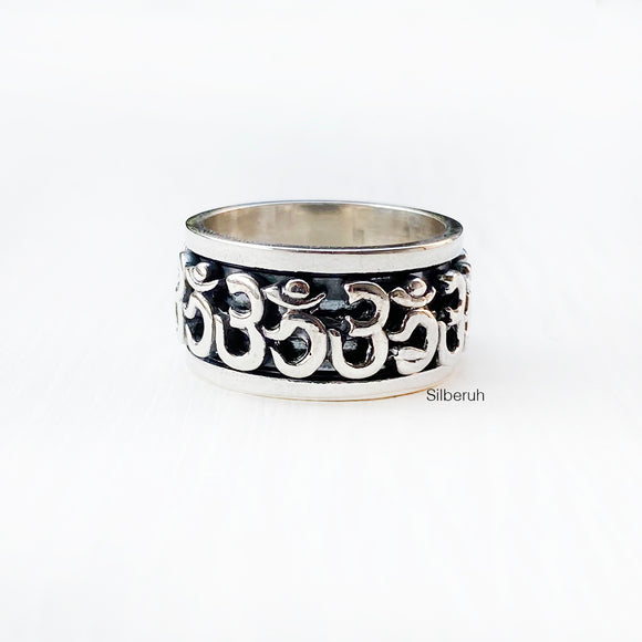 OM Spinner Silver Band Ring