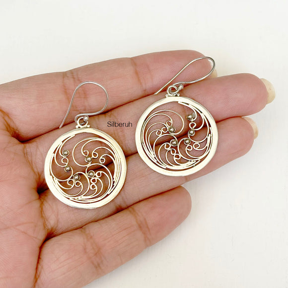 Round Swirl Silver Earring