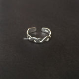 Minimal pure silver toe ring for everyday jewellery styling