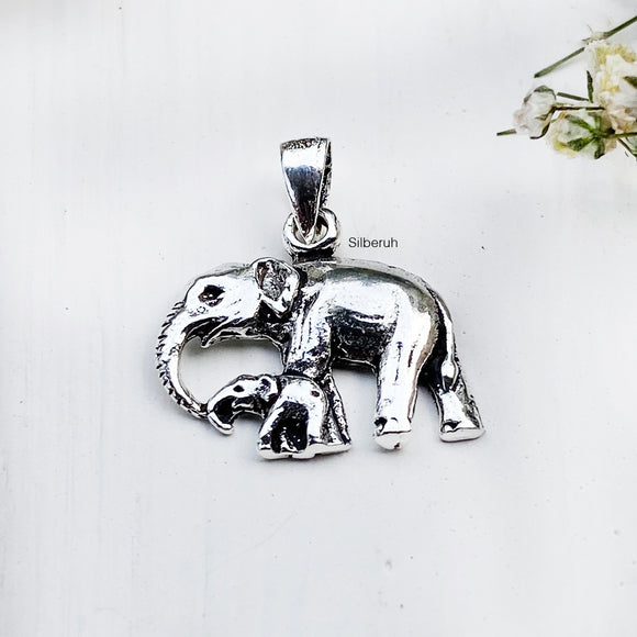 10k Gold Elephant Pendant Necklace