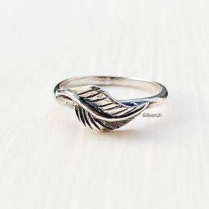 Silver Leaf Ring