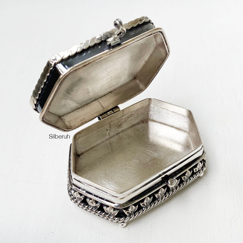 Silver Trinket Box – SILBERUH1