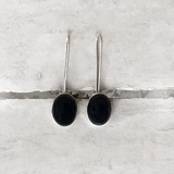 BLACK ONYX LONG HOOK SILVER EARRINGS - SILBERUH