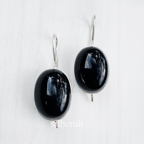 Black Onyx Fixed Hook Silver Earring