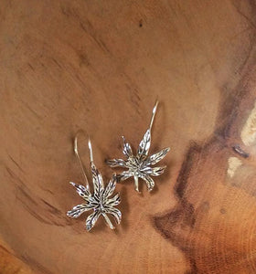 MARIJUANA LEAF SILVER EARRING - SILBERUH