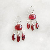 GARNET CHANDELIER SILVER EARRING - SILBERUH