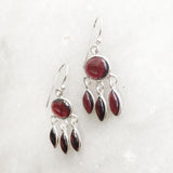 GARNET CHANDELIER SILVER EARRING - SILBERUH