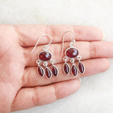 GARNET CHANDELIER SILVER EARRING - SILBERUH