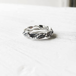 LEAVES SILVER BAND RING - SILBERUH