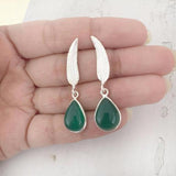 LEAF GREEN ONYX DROP SILVER EARRING - SILBERUH