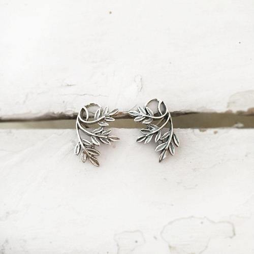 LEAVES SILVER STUD - SILBERUH