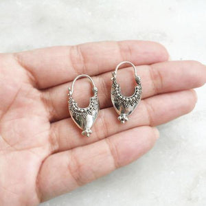 TRIBAL SILVER BALI HOOP EARRING - SILBERUH