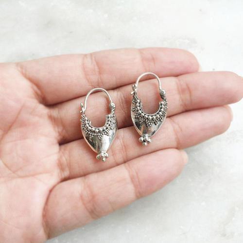 TRIBAL SILVER BALI HOOP EARRING - SILBERUH