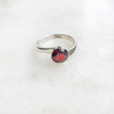 GARNET FACETTED SILVER RING - SILBERUH