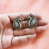 PEACOCK SILVER STUD - SILBERUH
