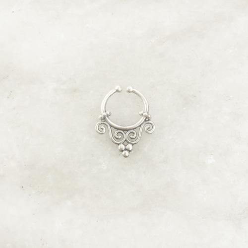 Sterling Silver nose stud, Body Piercing Jewelry Nose ring Push Pin –  Karizma Jewels
