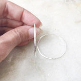 SILVER HOOP EARRING - SILBERUH