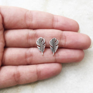 FEATHER SILVER STUD - SILBERUH