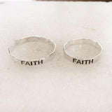 COUPLE 'LOVE HOPE FAITH' SILVER BAND RING - SILBERUH