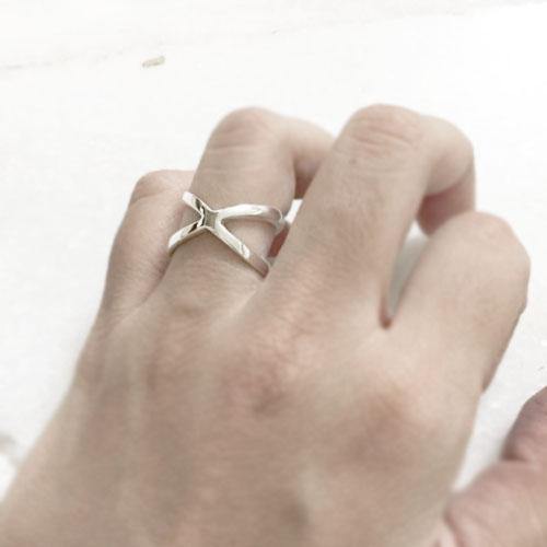 Sterling silver x ring discount