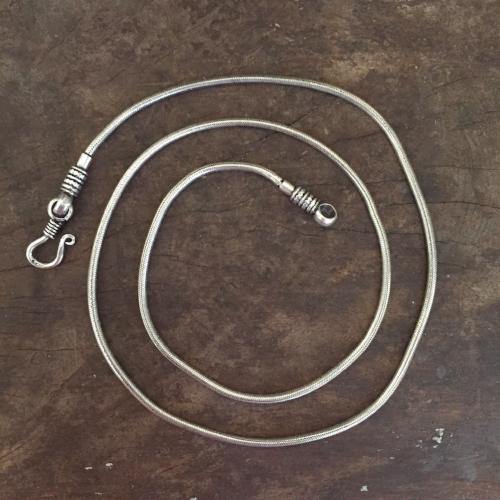 SILVER SNAKE CHAIN - 26